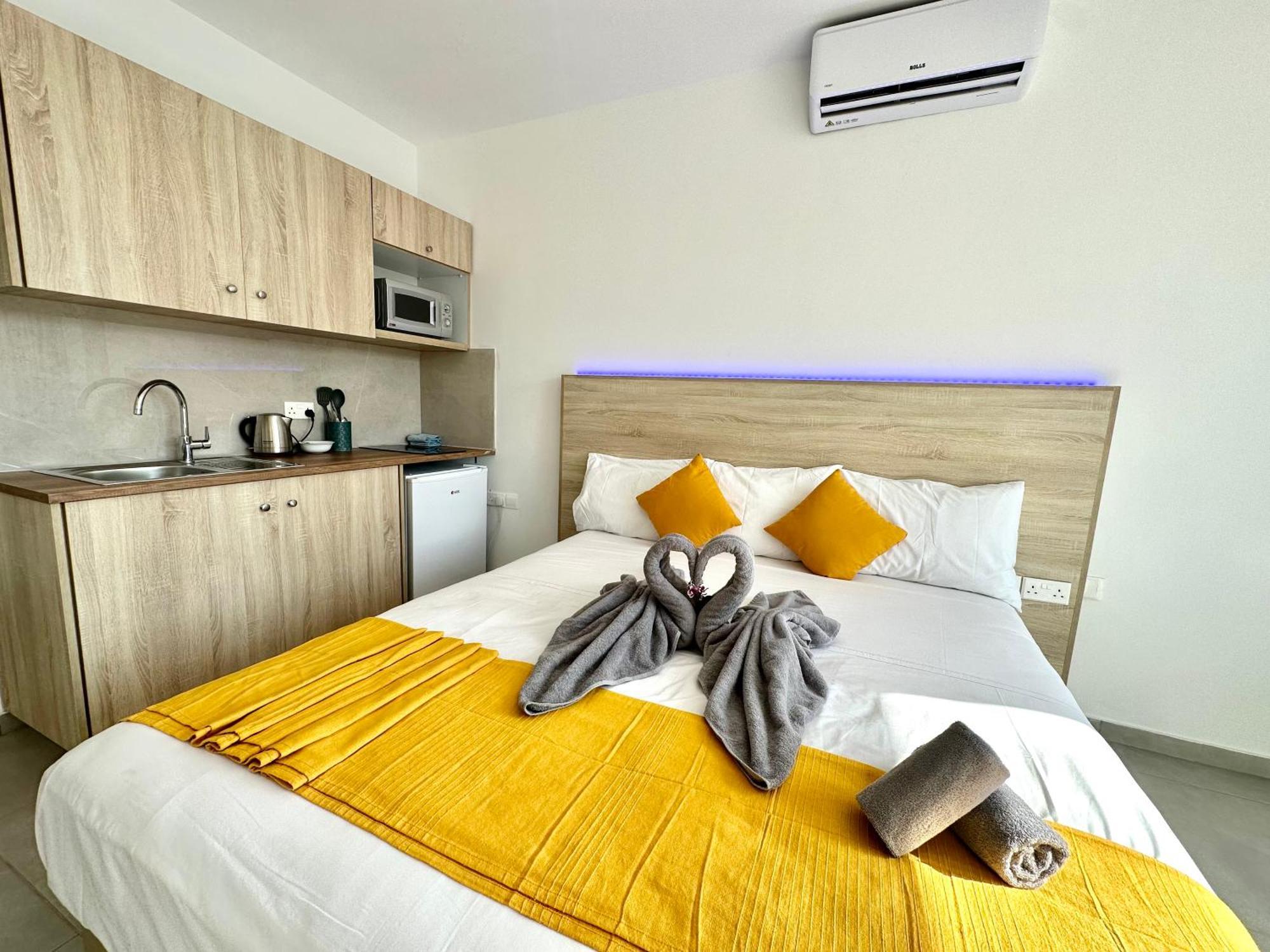 Sun Plaza Suites - Adults Only Agia Napa Exterior foto